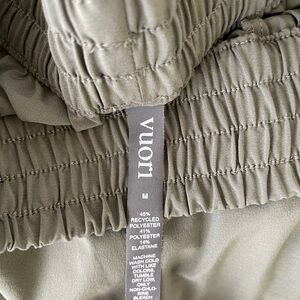 Green Vuori Villa joggers size Medium
